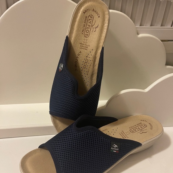 Fly Flot Flat Mule made in Italy soft and chic Retil price $120. new conditions - Picture 13 of 16